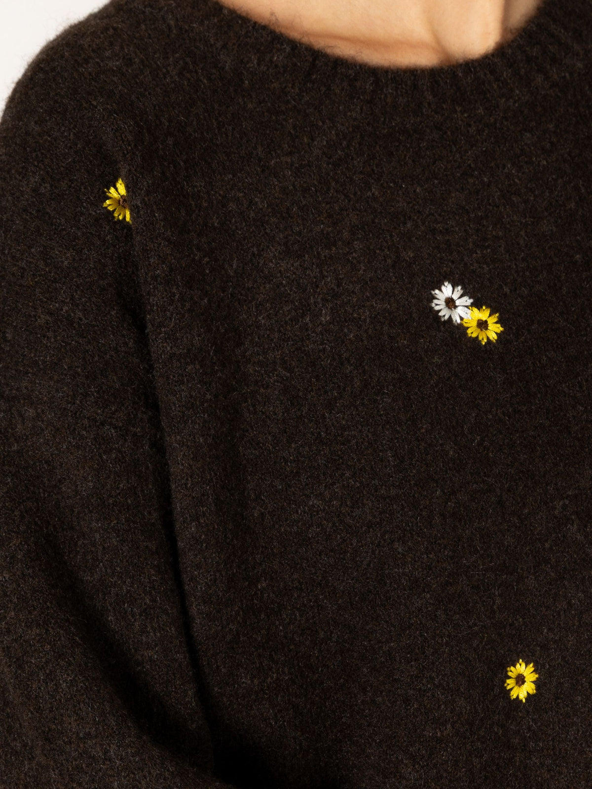 LYLA + LUXE - Audrey Flower Sweater -