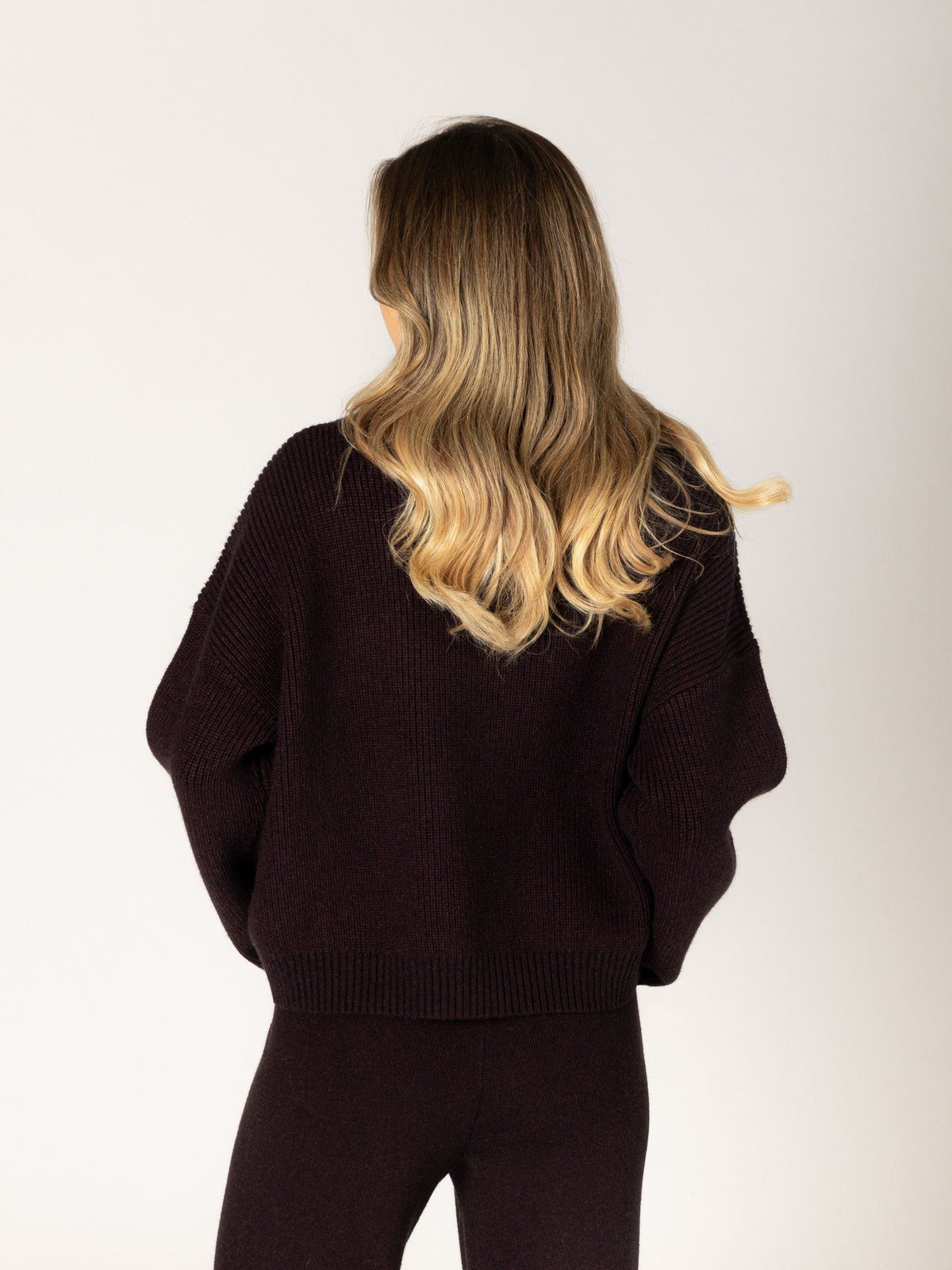 LYLA + LUXE - Evolet Mockneck Pullover Sweater -