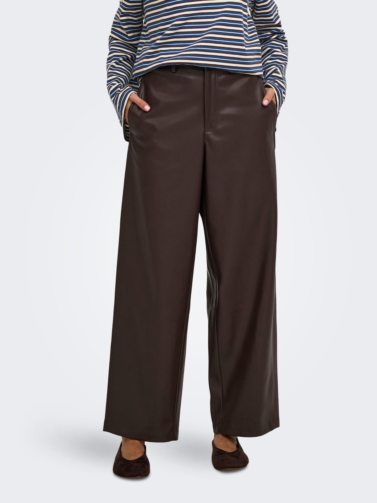 ONLY - Neli Faux Leather Barrel Pants -