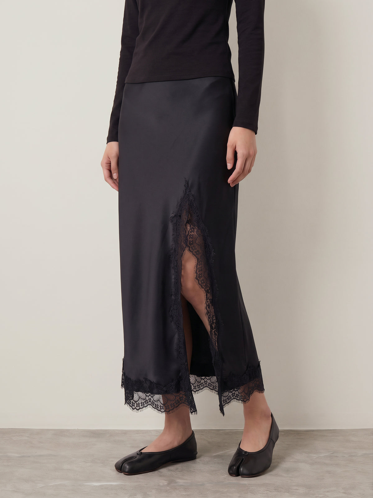 Menus Lace Satin Skirt