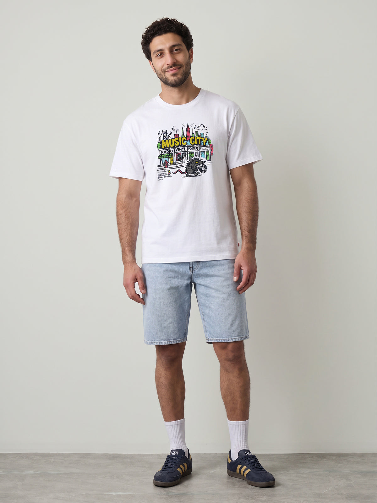 LEVI'S - Music City Vinyls Graphic T-Shirt - 