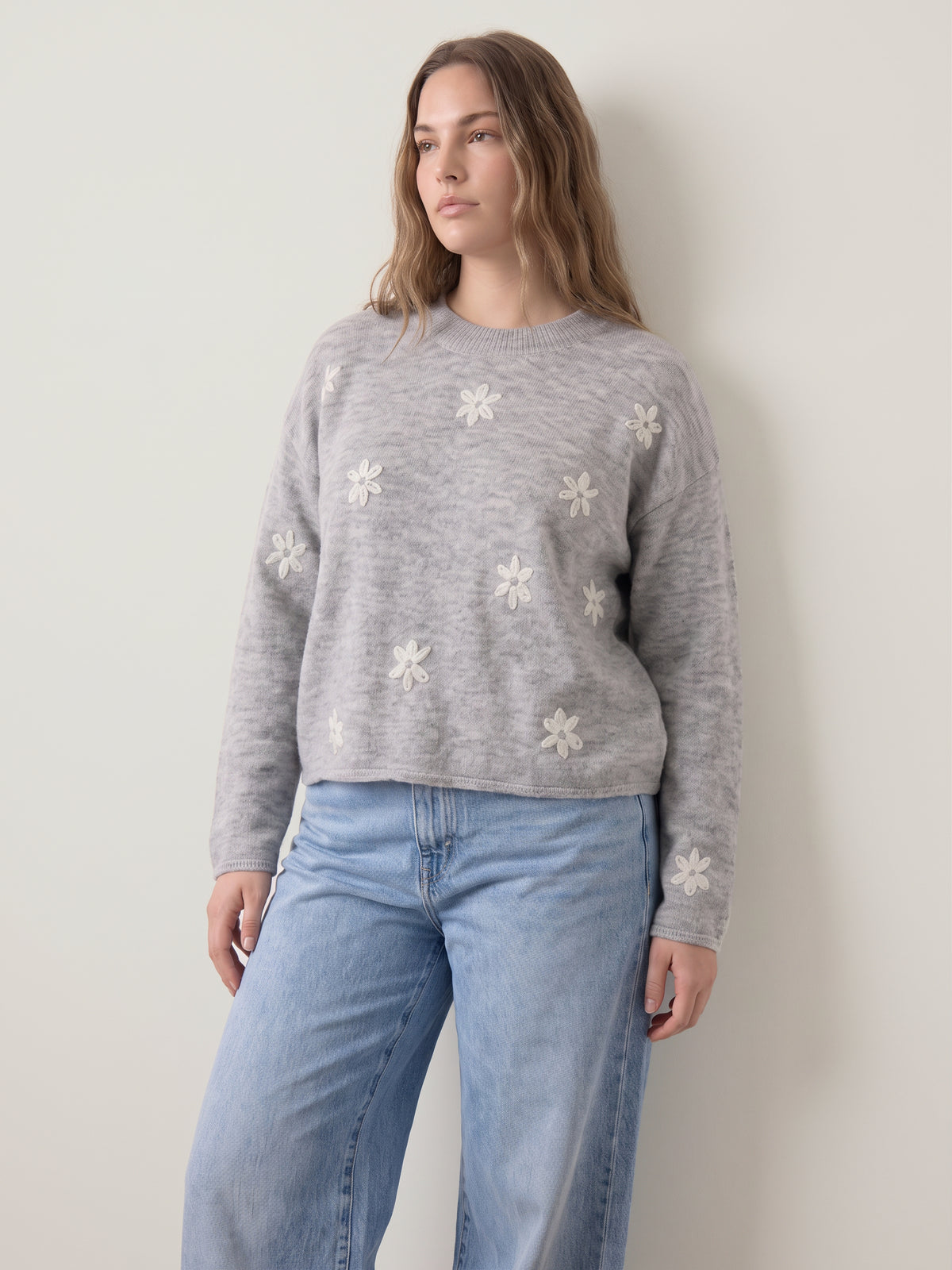 LYLA + LUXE - Aiden Daisy Crewneck Sweater - 