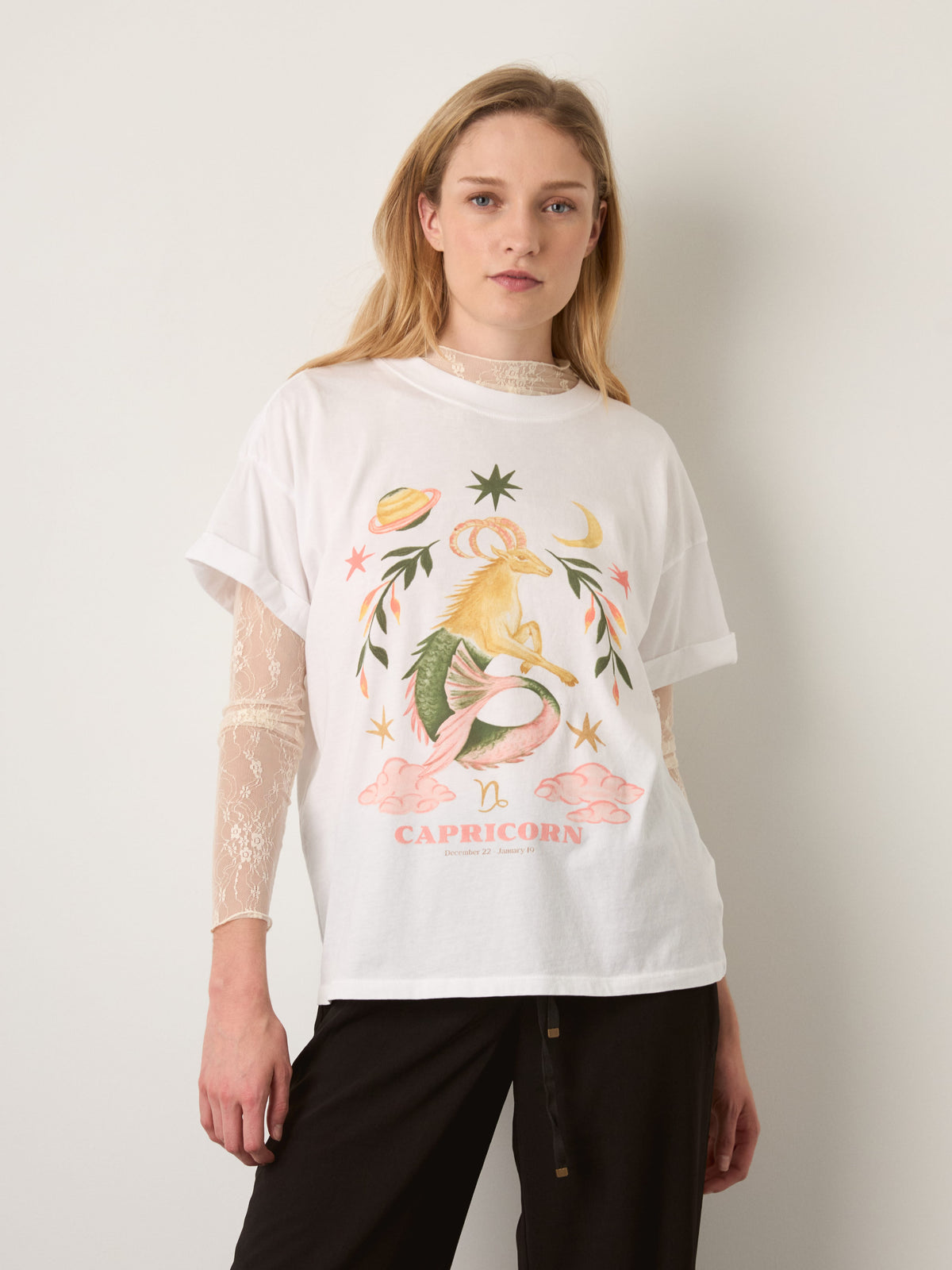 GIRL DANGEROUS - Capricorn Zodiac Boyfriend T-Shirt - 