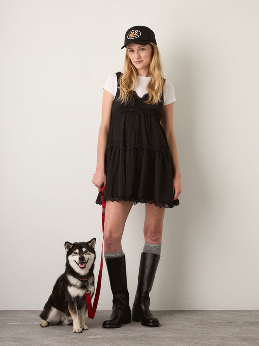 LOVEFINN - V-Dress with Lace Trim - 