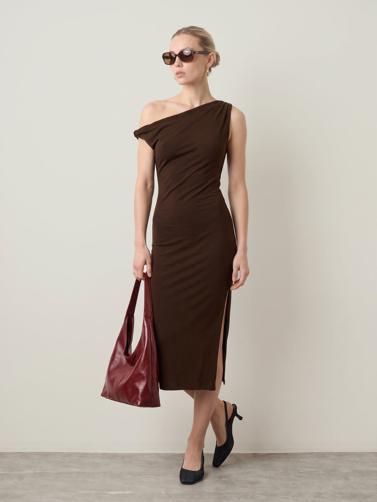 LOVEFINN - Off Shoulder Maxi Dress - 