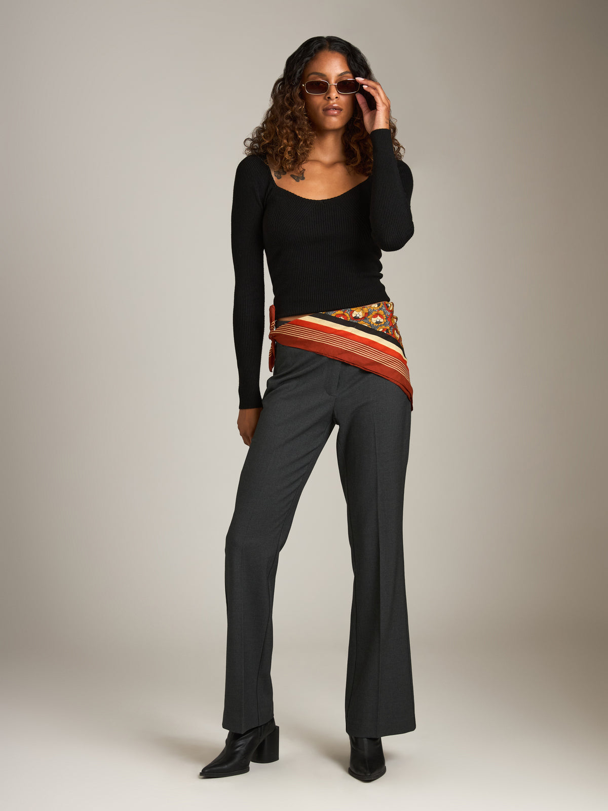 MONK & LOU - Anya Sweetheart Sweater - Black