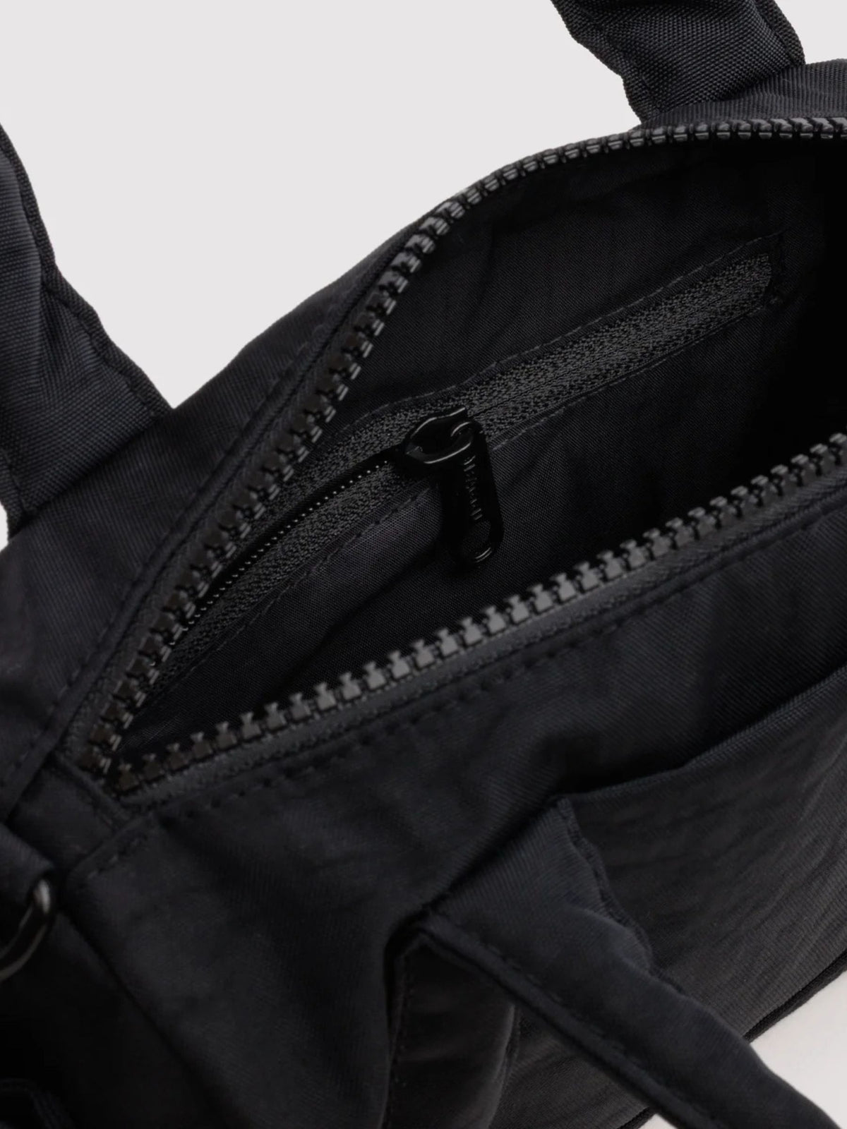 BAGGU - Small Nylon Duffle Bag - 