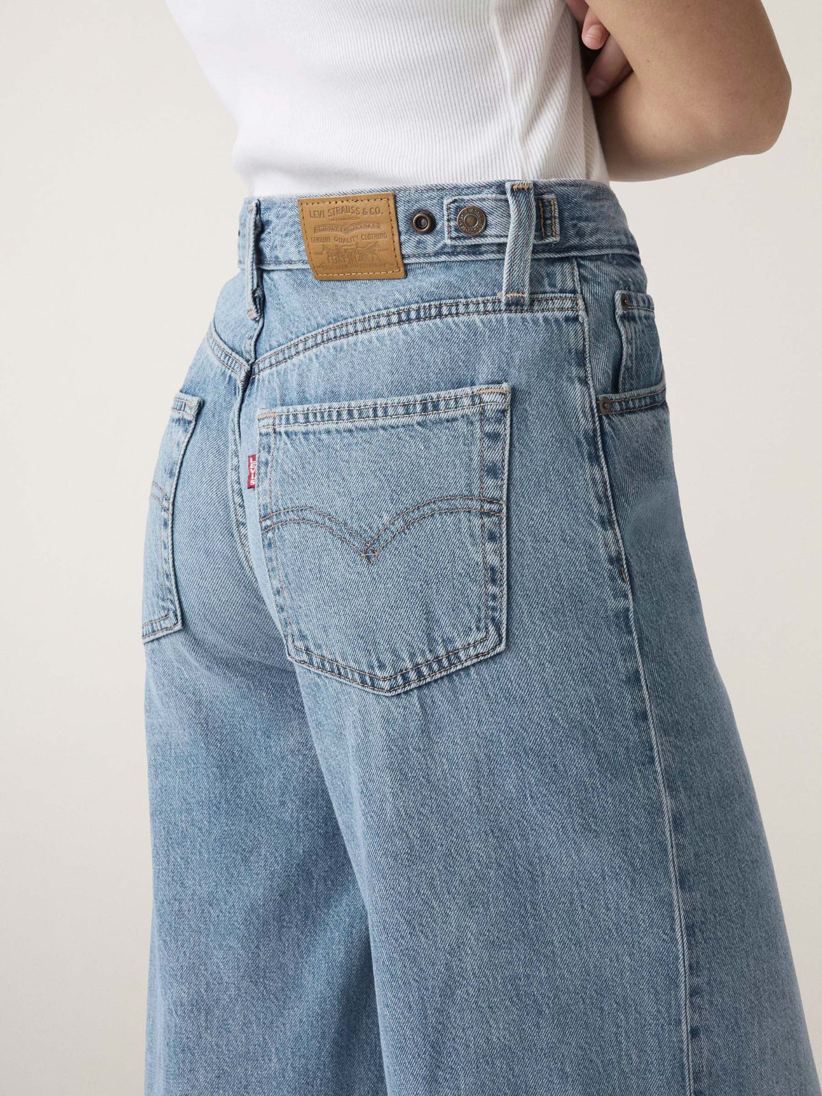 LEVI'S - Cinch Wide Leg Jeans - 