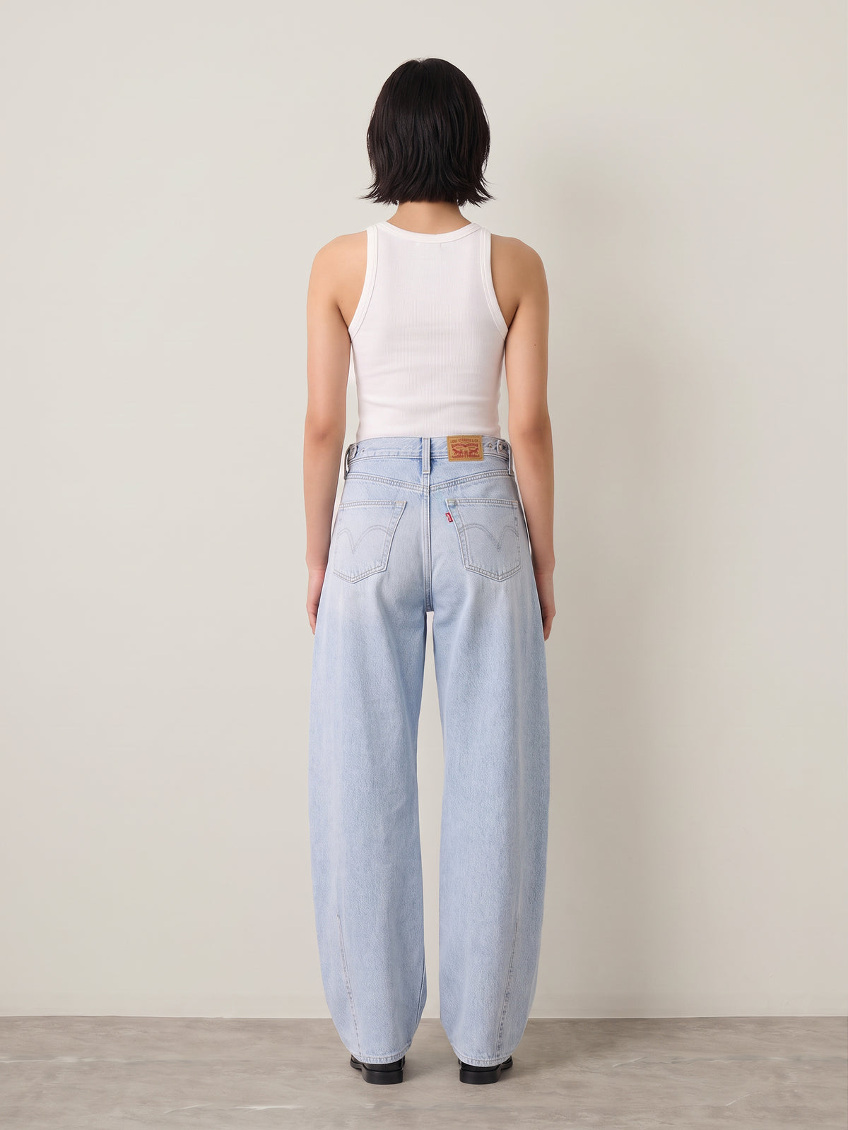 LEVI'S - Cinch Barrel Leg Jeans - 