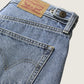 LEVI'S - Cinch Barrel Leg Jeans - 