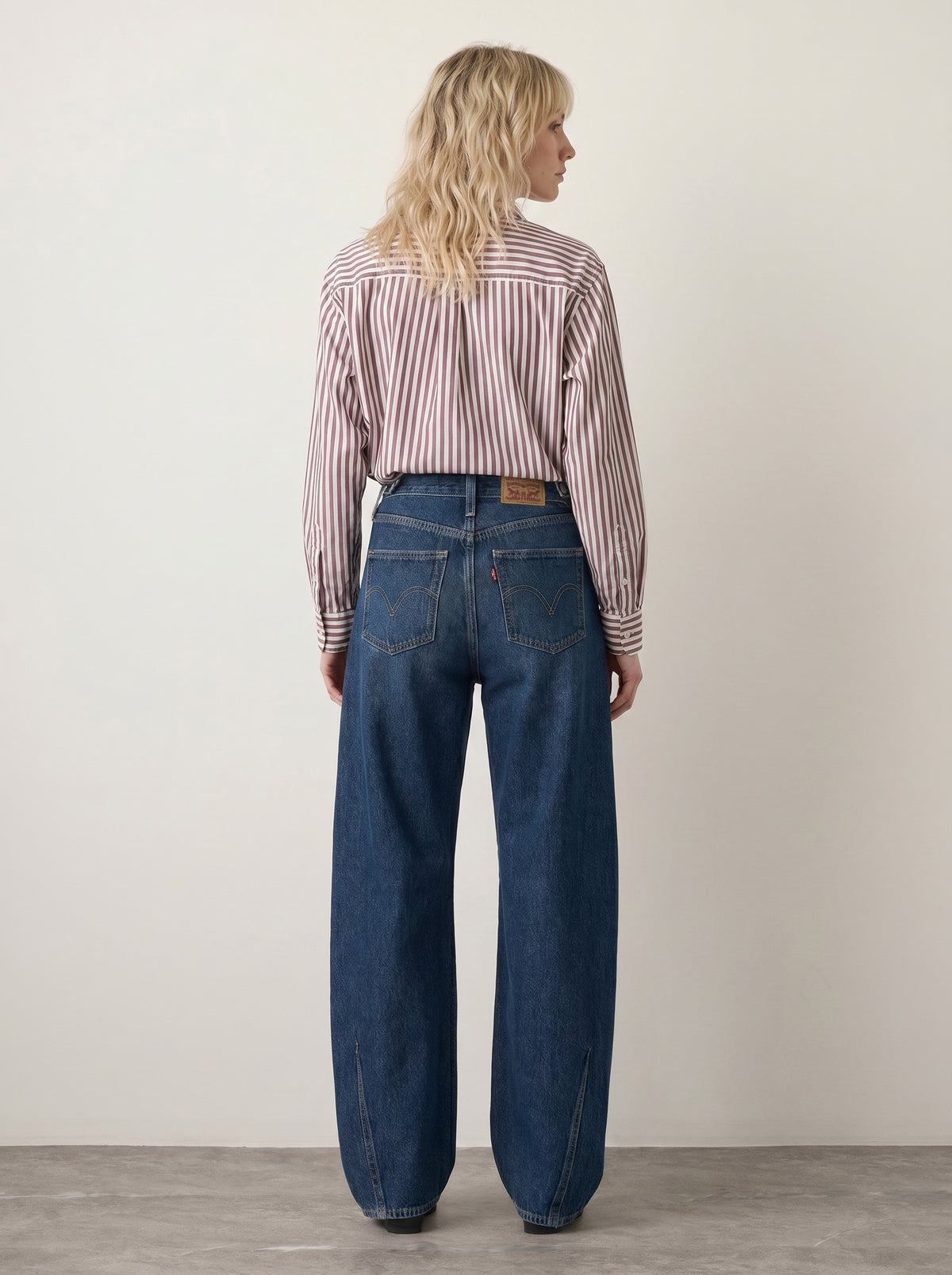 LEVI'S - Cinch Barrel Leg Jeans - 