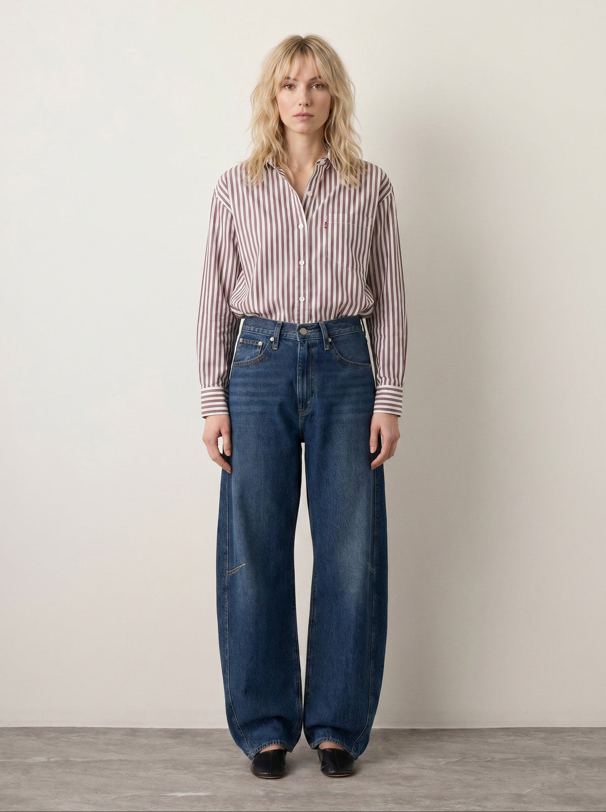 LEVI'S - Cinch Barrel Leg Jeans - 