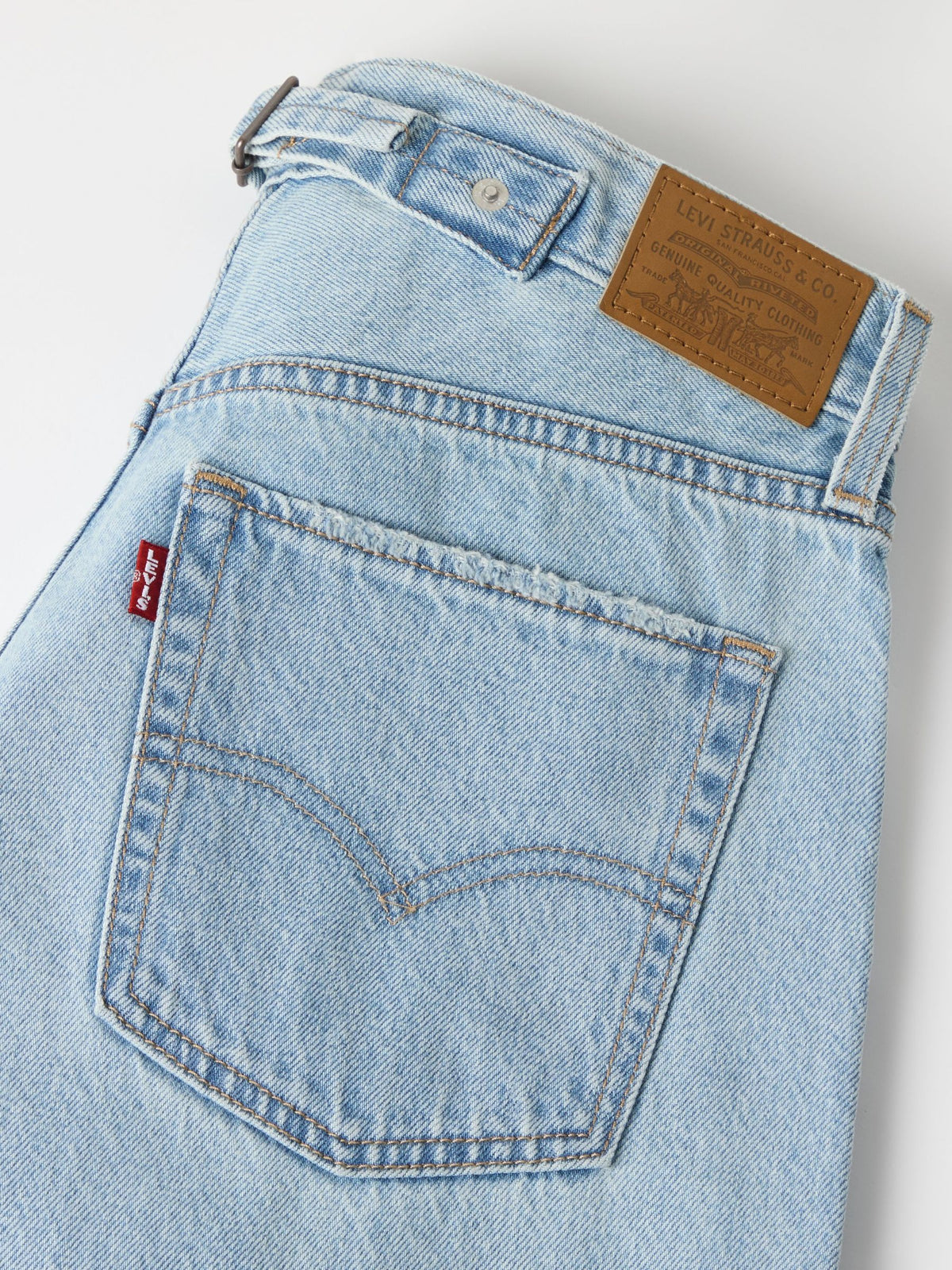 LEVI'S - Loose Taper Jeans - 