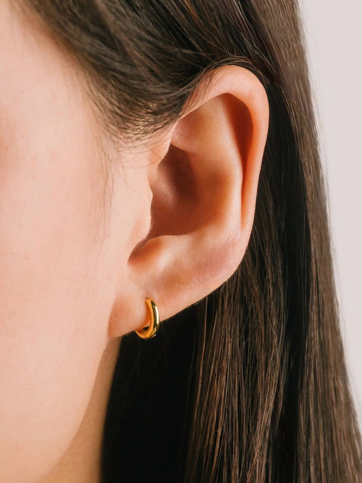 LOVER'S TEMPO - Tube 10mm Huggie Waterproof Hoop Earrings - 