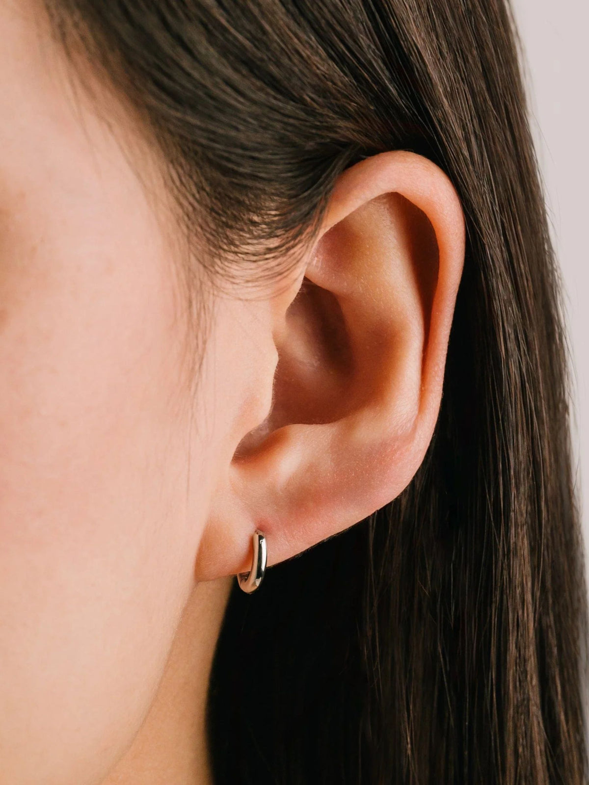 LOVER'S TEMPO - Tube 10mm Huggie Waterproof Hoop Earrings - 